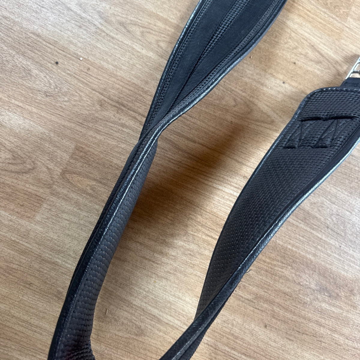 Dever 54” Black Elasticated Girth Padded Comfort Horse Tack
