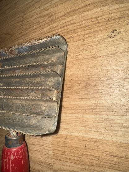 Metal Curry Comb - Free Postage