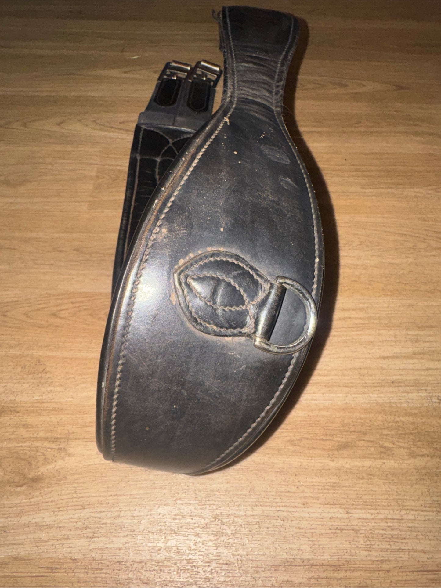 Black Leather Comfort Shaped Horse Girth 48” With Breastplate D Ring