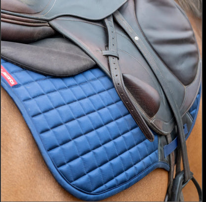 Equestre Sport Saddle Pad & Ear Veil .