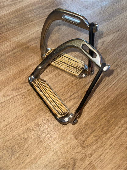 4.5” Safety Peacock Stirrups | Second Hand Horse Pony Tack Saddle #45