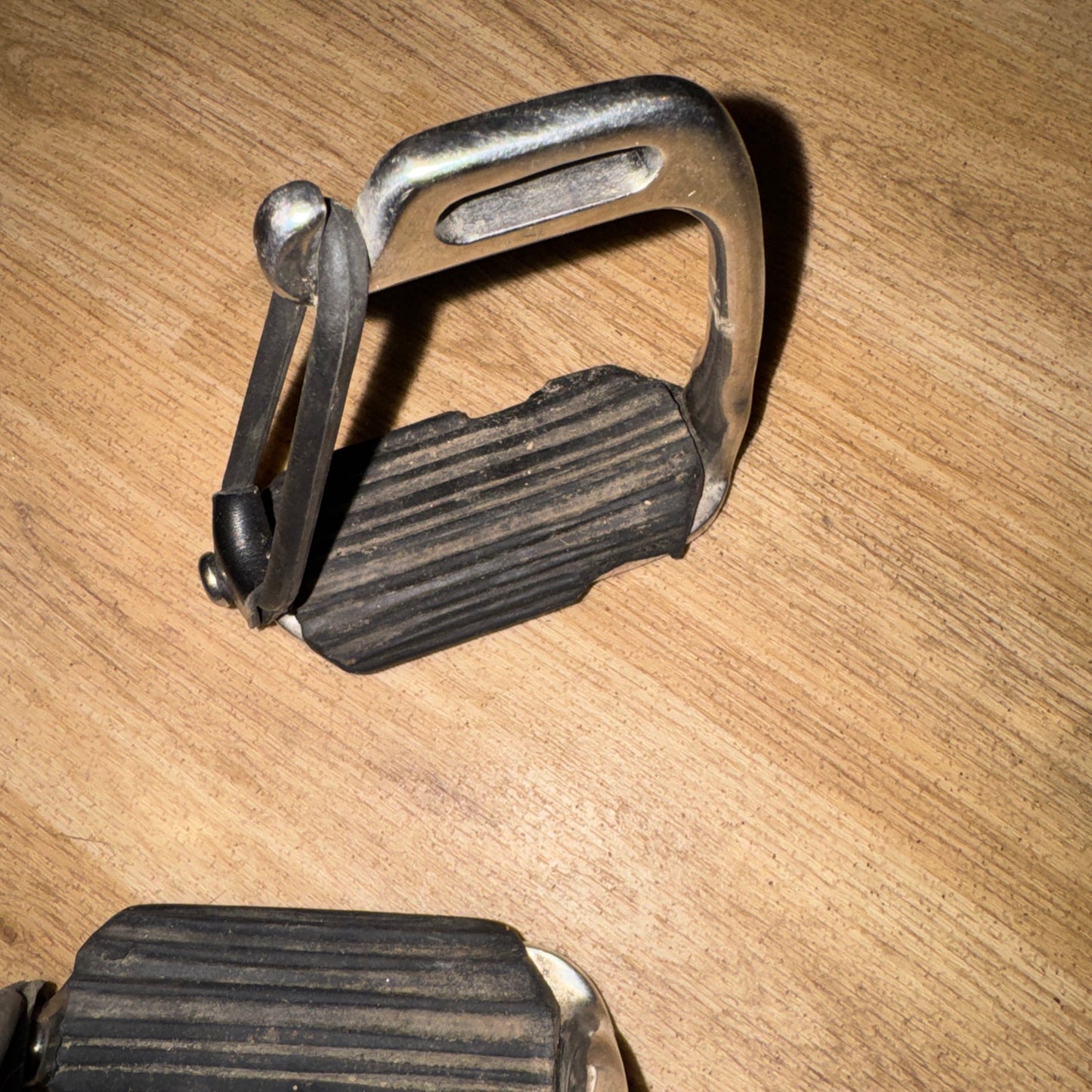 Tots Safety Peacock Stirrups 3.5” Tread