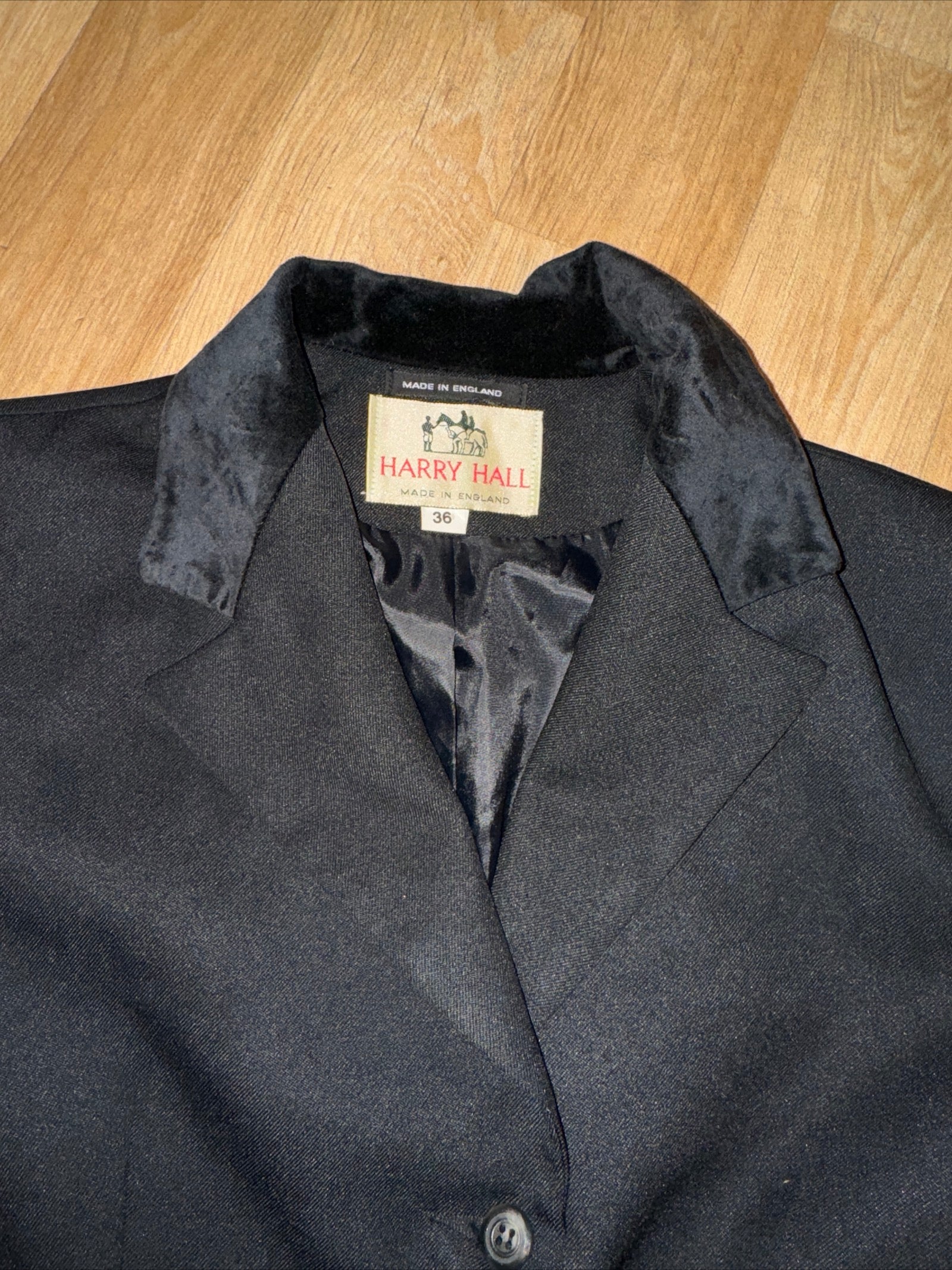 Harry Hall 36” Black Cut Away Show Jacket