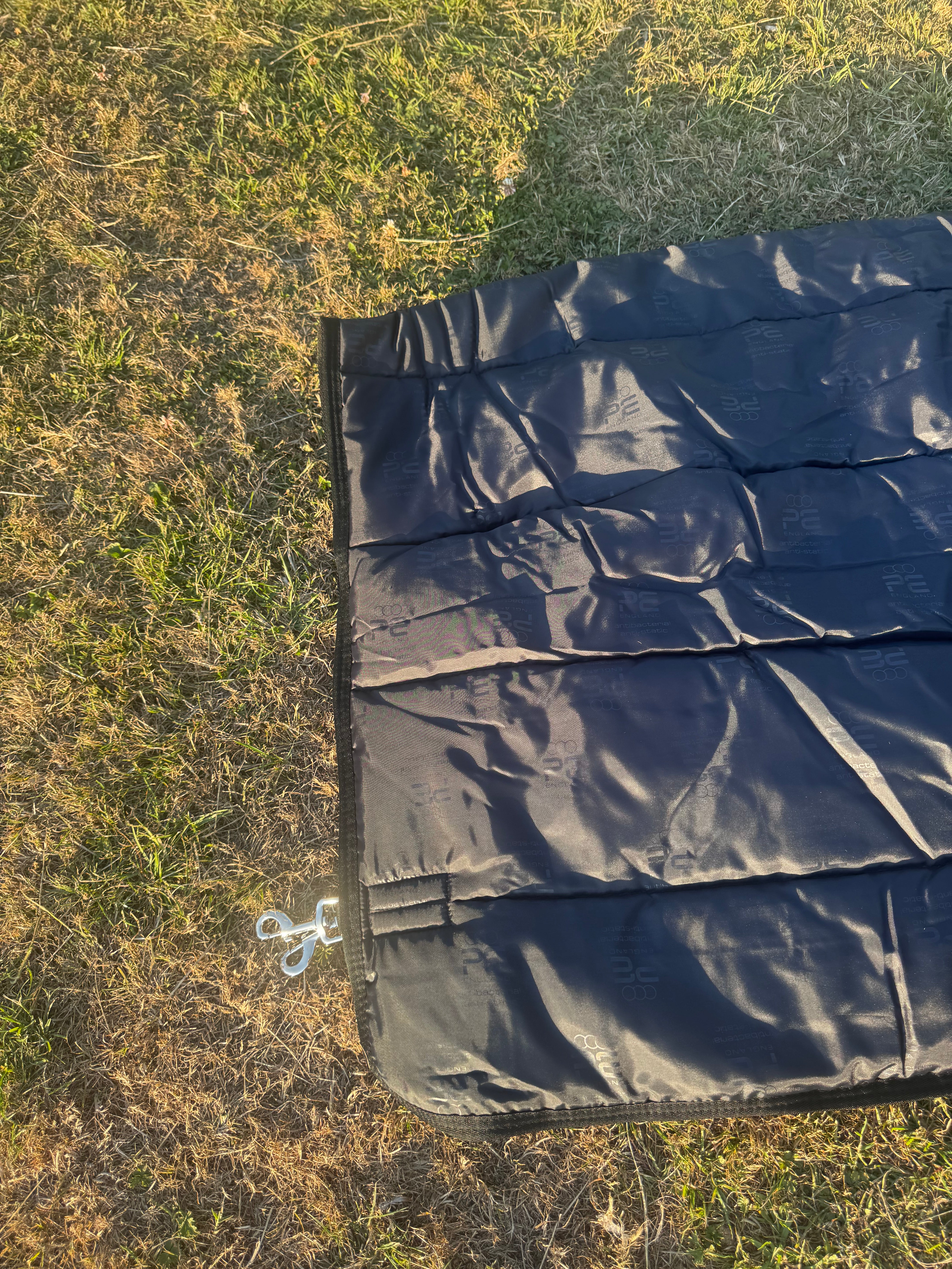 Premier Equine 6’6 NEW 350gm Liner Rug