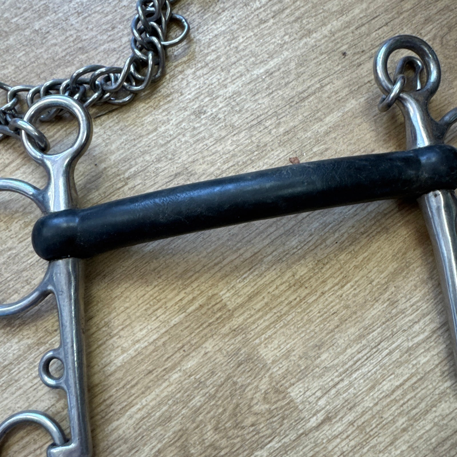 5.5” Rubber Pelham And Curb Chain