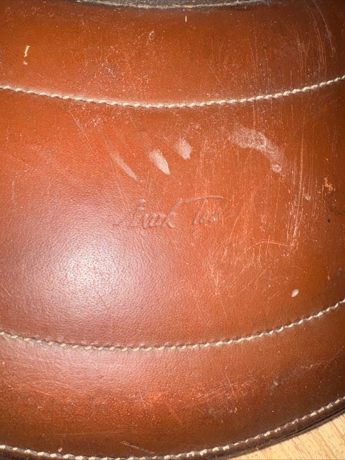 Mark Todd 28” Brown Leather Monoflap Stud Girth – Jumping Horse Tack
