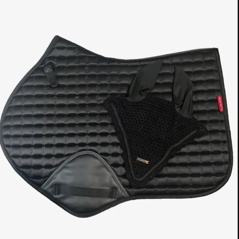 Equestre Sport Saddle Pad & Ear Veil .