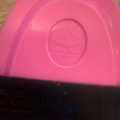 Haas Pink Curry Comb - Deep Clean Brush #3