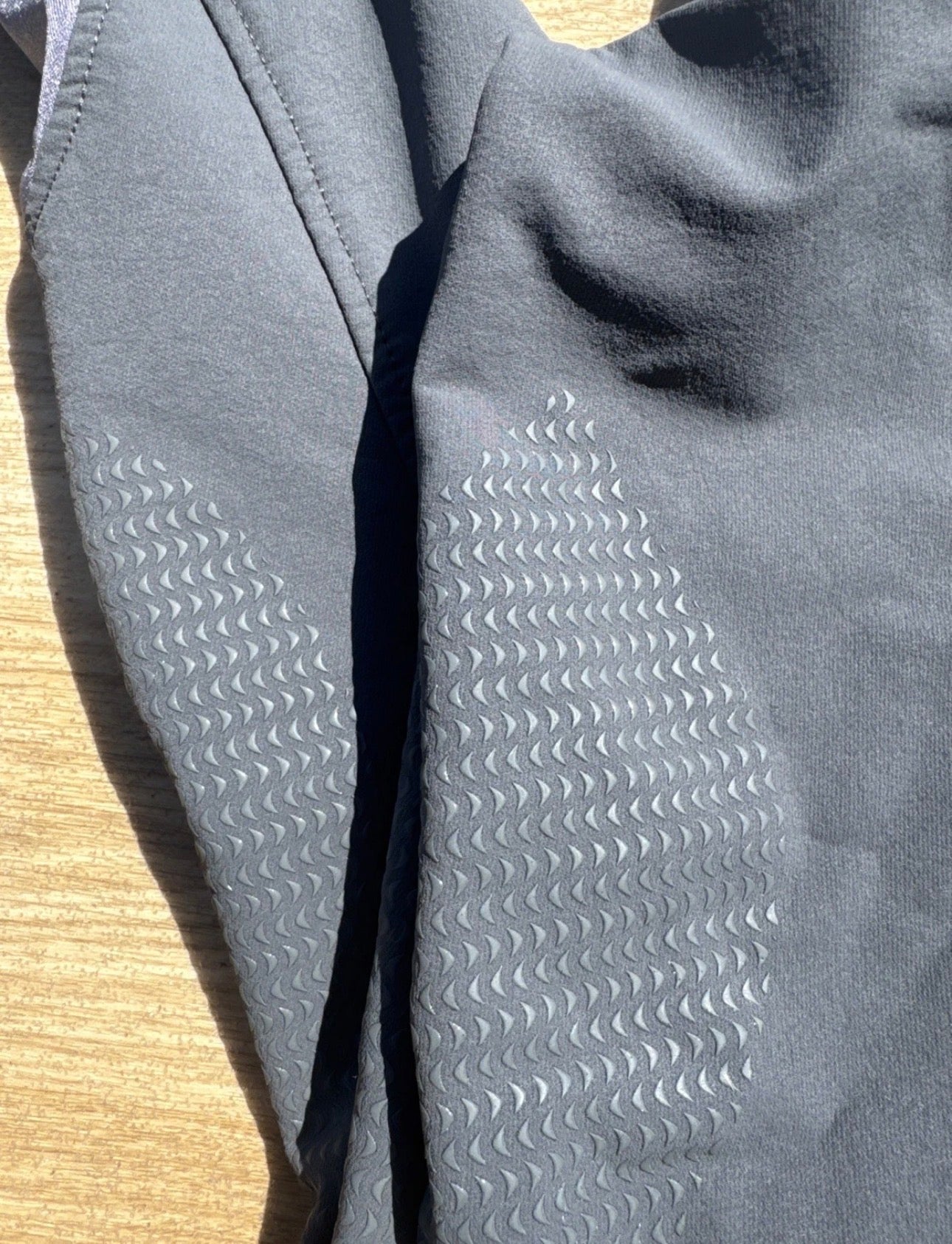 Eneng Grey Shell Stretchy Breeches 26” 28”  Ladies | Second Hand HorseRider Wear