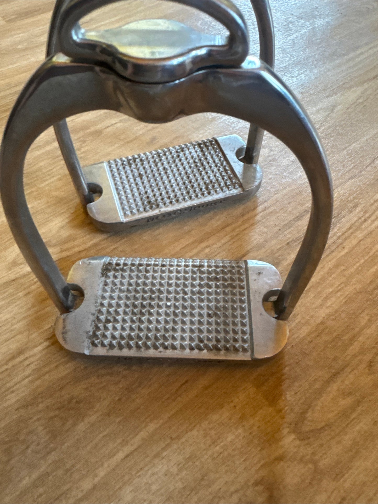 MDC Comfort Classic 4.75” Stirrups | Second Hand Horse Cob Saddle Tack