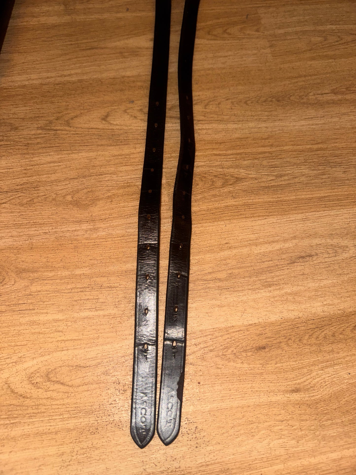 Ascot 32” Black English Stirrup Leathers – Pair #41