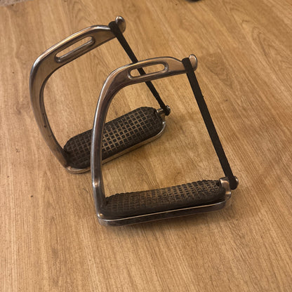 Korsteel 4.75” Safety Peacock Stirrups #755