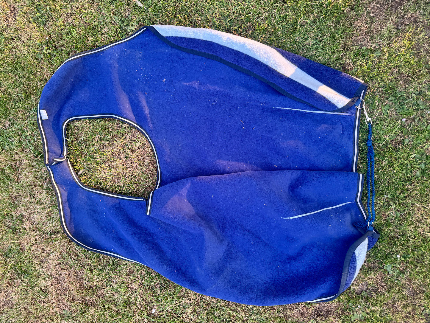 Rambo Newmarket Fleece Medium Exercise Sheet | Second Hand Horse Cob Tack