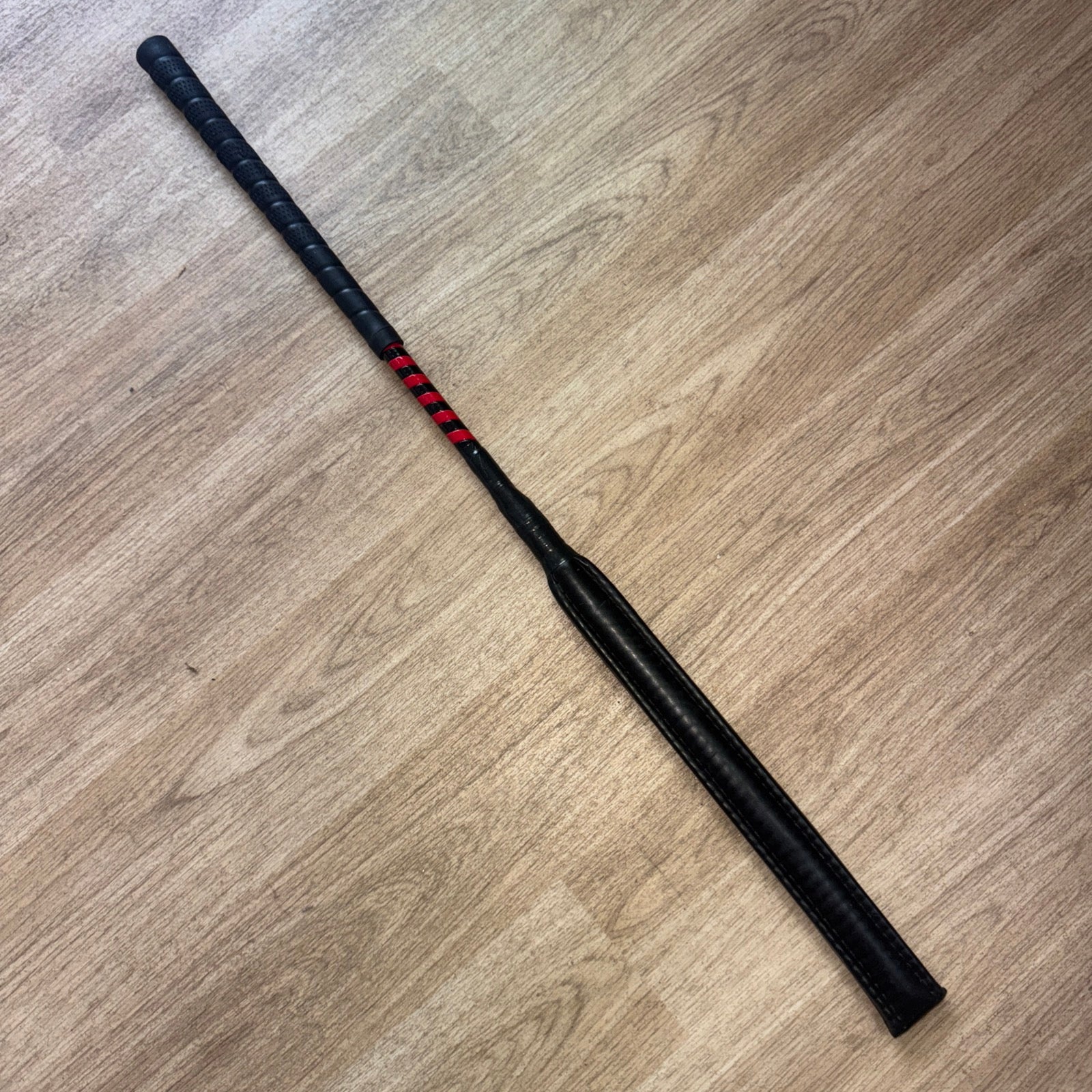 Red & Black Jumping Whip Bat - Free Postage