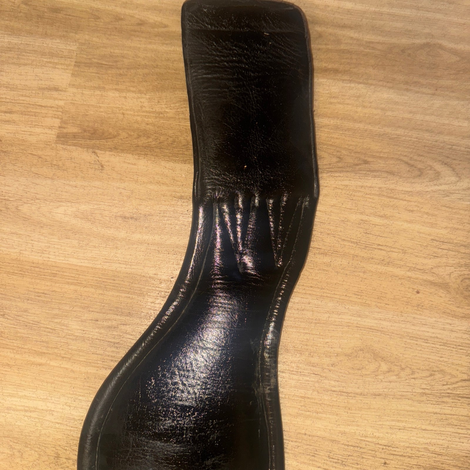 Anatomical 26” Black English Dressage Girth
