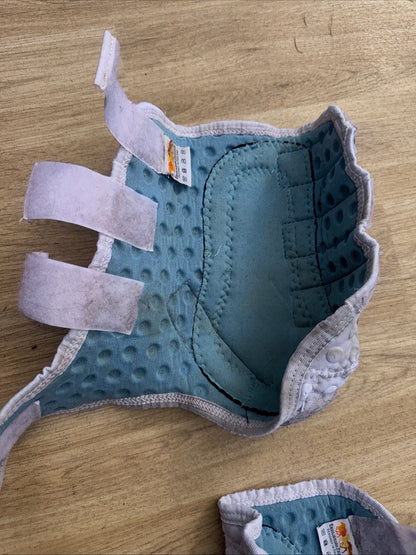 Equilibrium Size Small White Stretch & Flex Wrap Boots | 2nd Hand Tack Pony