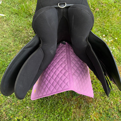 Thorowgood Griffin 17.5” XW Saddle | Sythentic Easy Wipe Clean #501