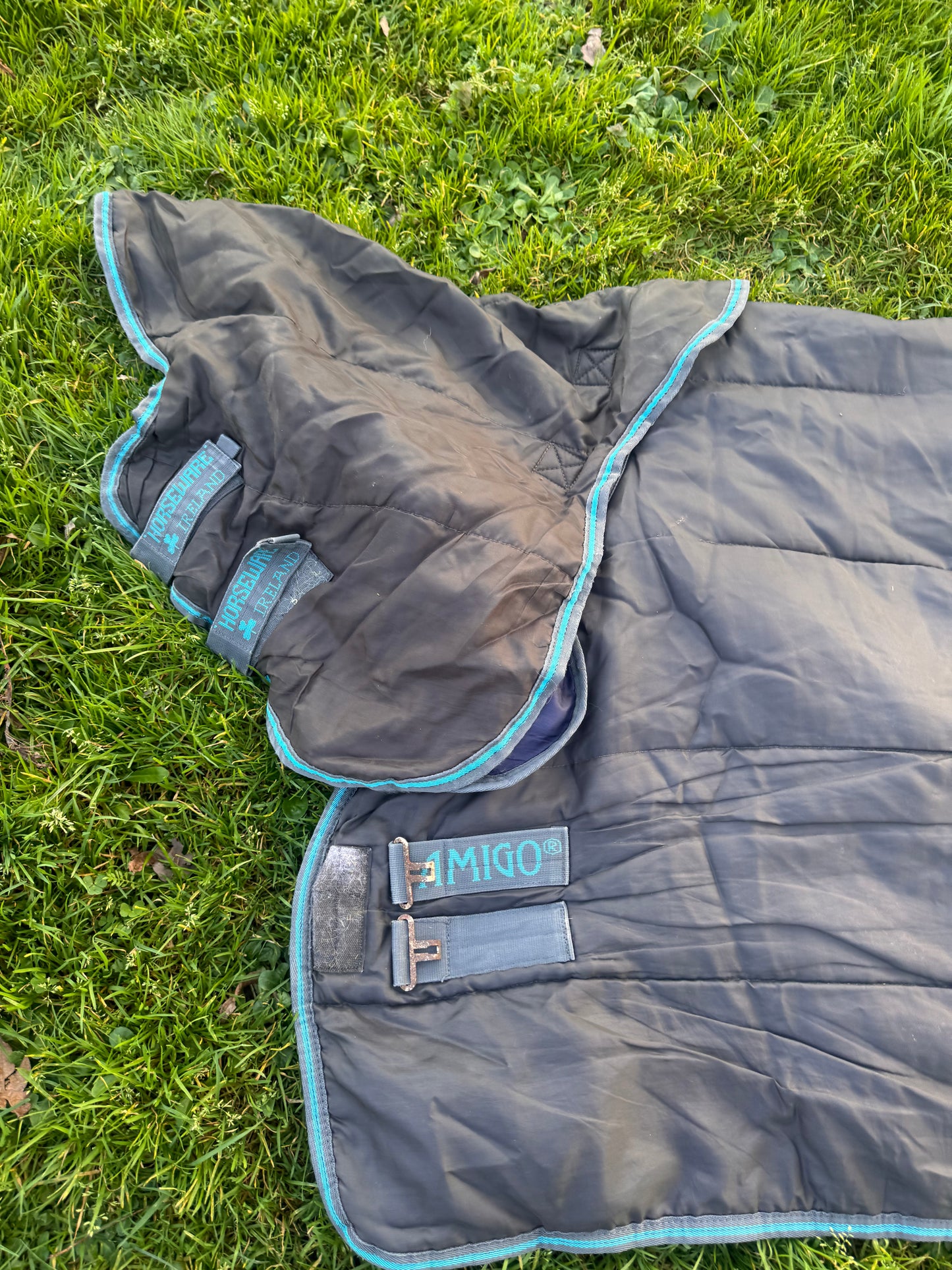 Horseware Amigo 5’9 350gm Stable Rug & Neck Horse Pony Warm