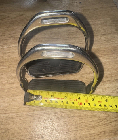 4.5” Stainless Steel Stirrups #41
