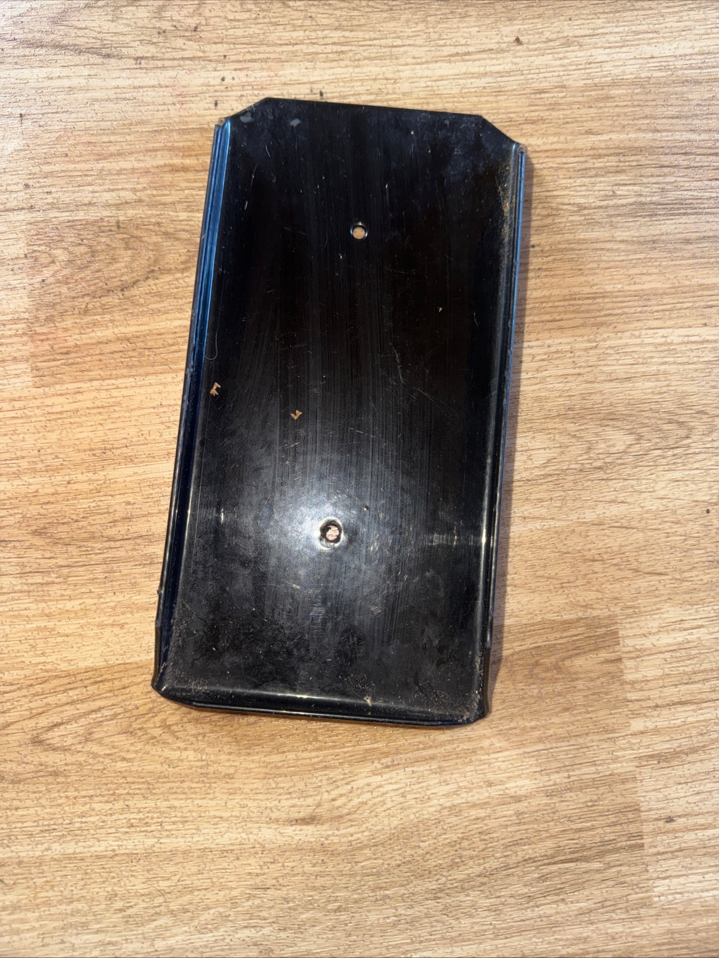 Stubbs Black Metal Salt Lick Holder | Stable Horse Pony Donkey Cob Tack Equine