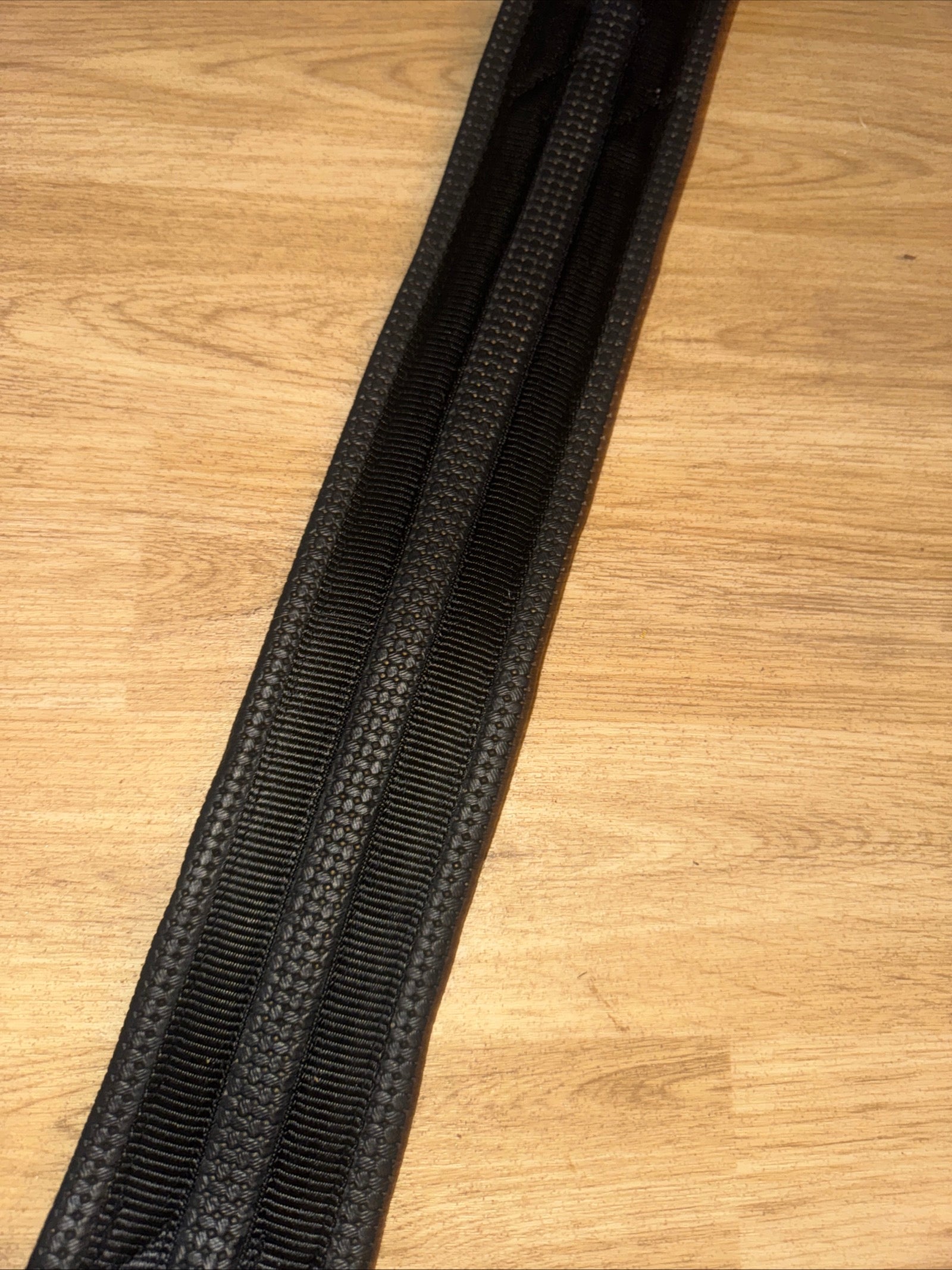 40” Black Elasticated Comfort Girth - Easy Wipe Clean
