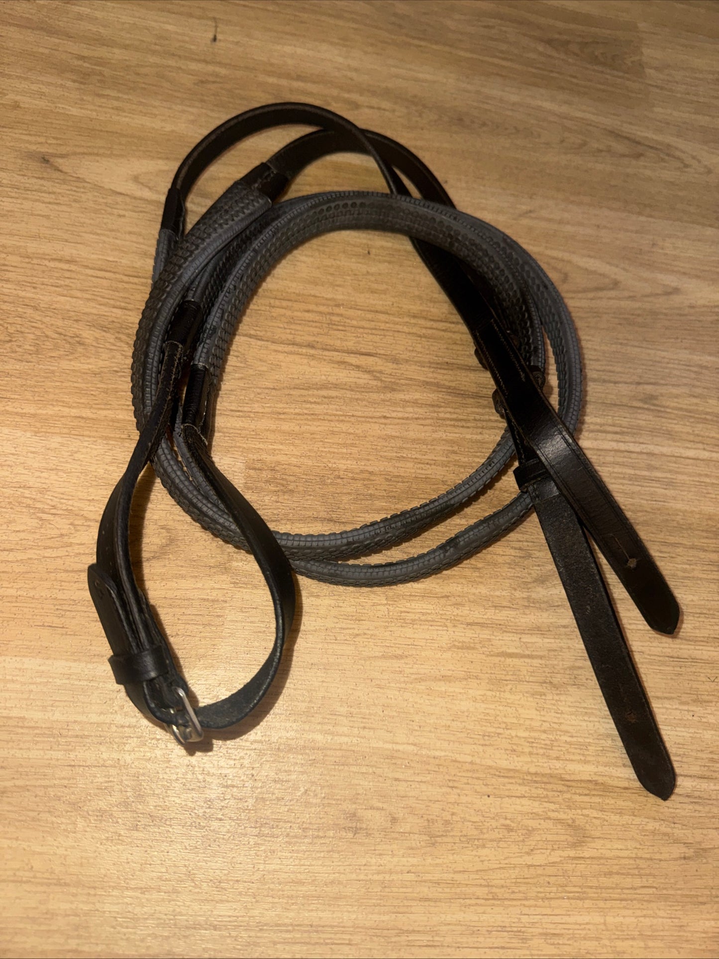 Black Rubber 48” Reins #349 | Second Hand Tack