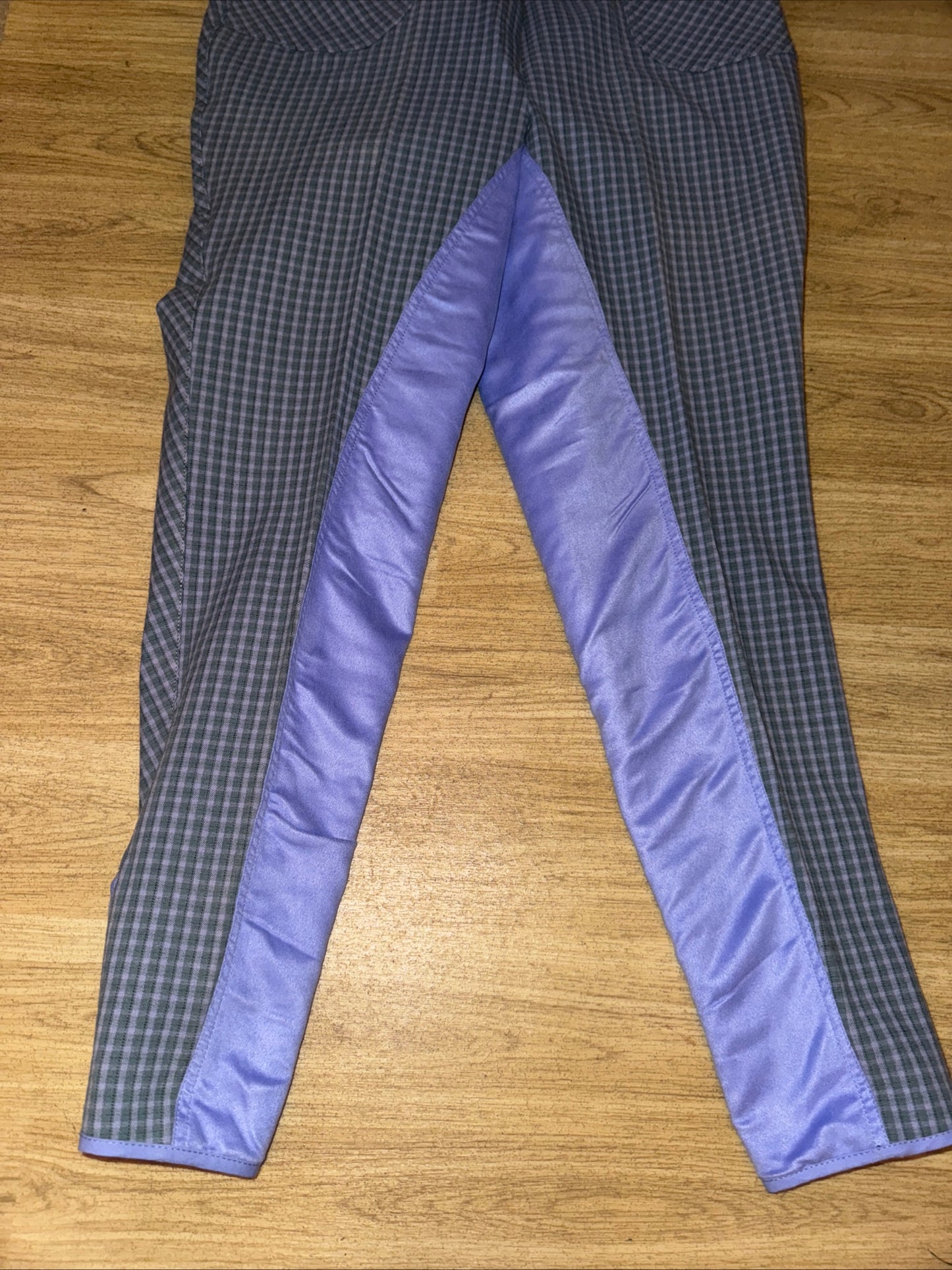 Hy Equestrian New 32” Ladies Check  Breeches