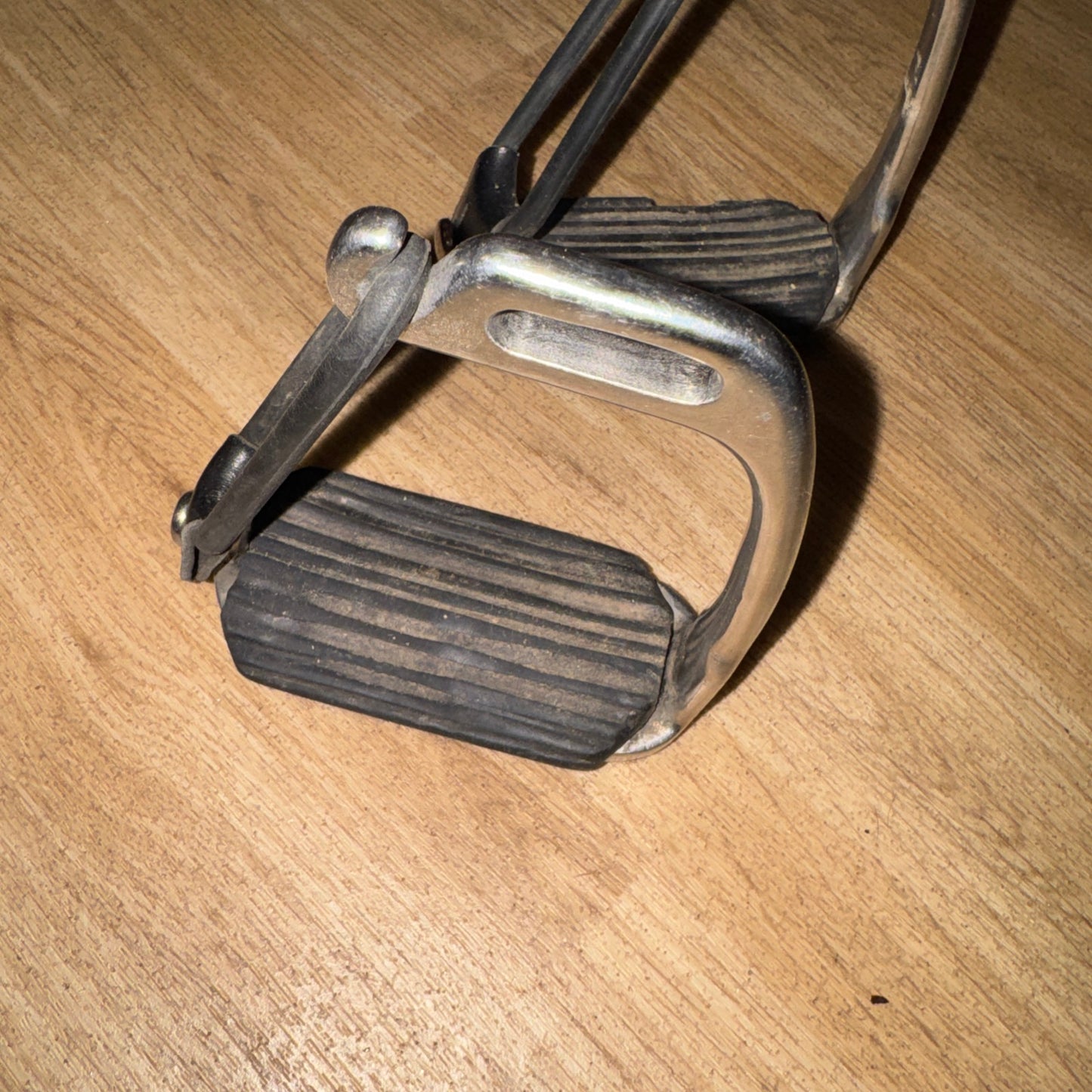 Tots Safety Peacock Stirrups 3.5” Tread