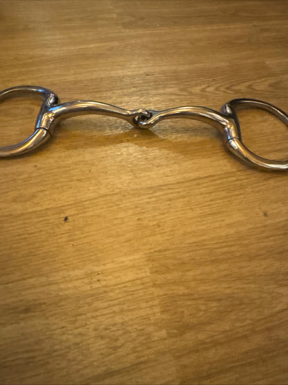 Dublin Curved Eggbutt Snaffle - 5.5”