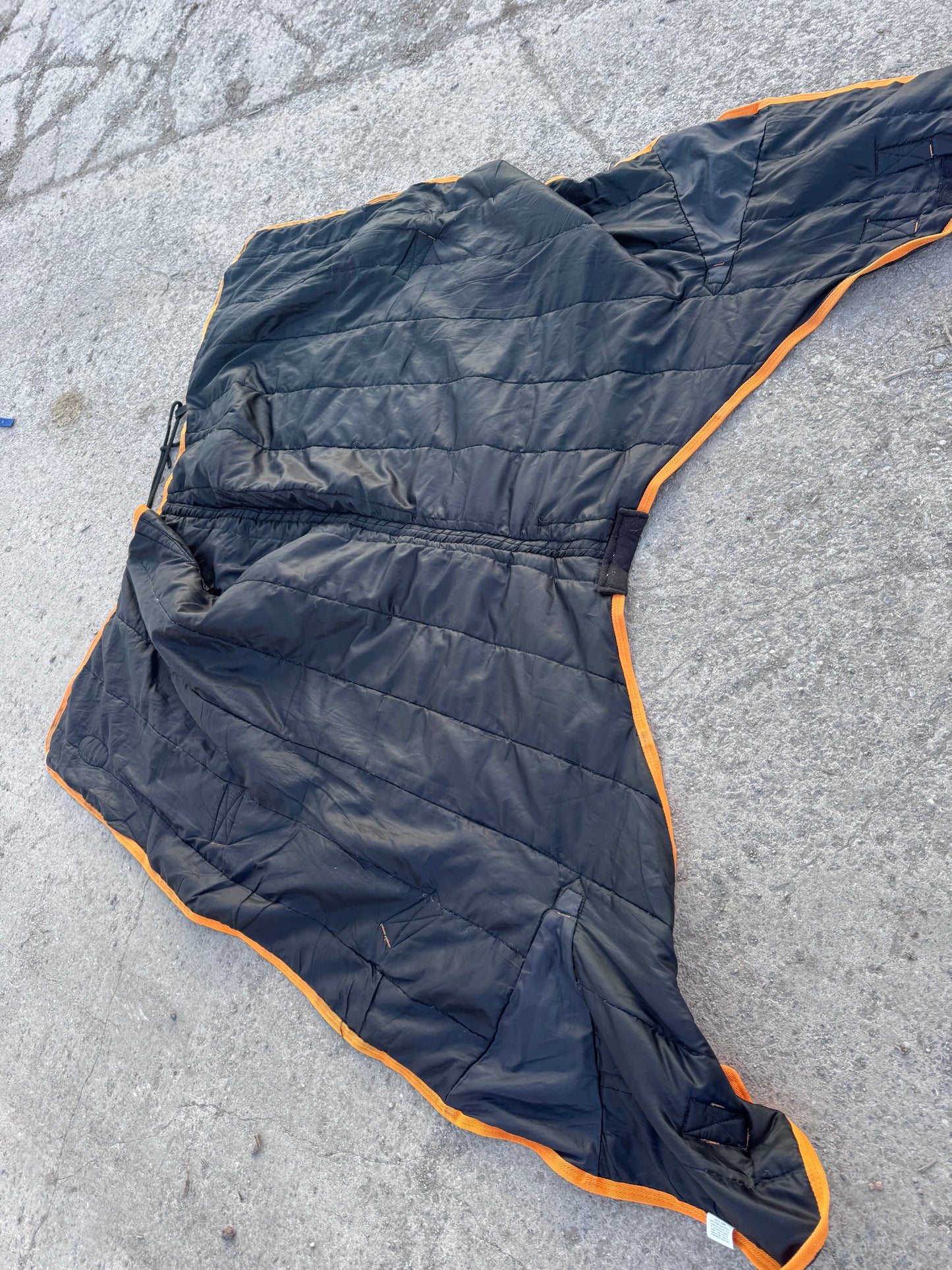 Gallop 5’9 100gm Trojan Stable Rug