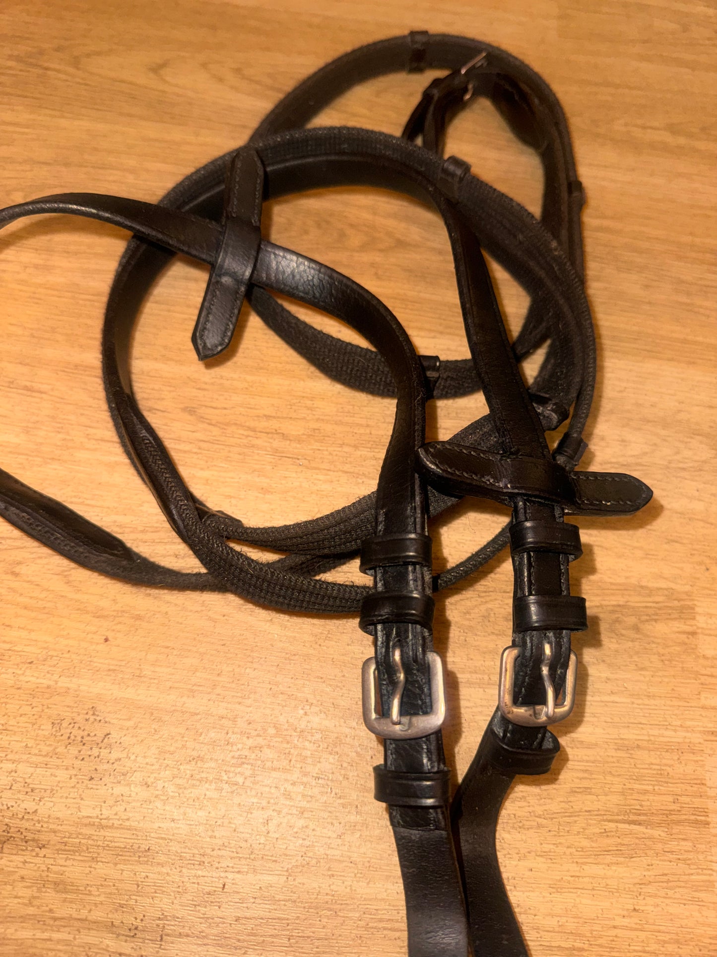 Continental 56” Black Webbing Reins – Full Size #41