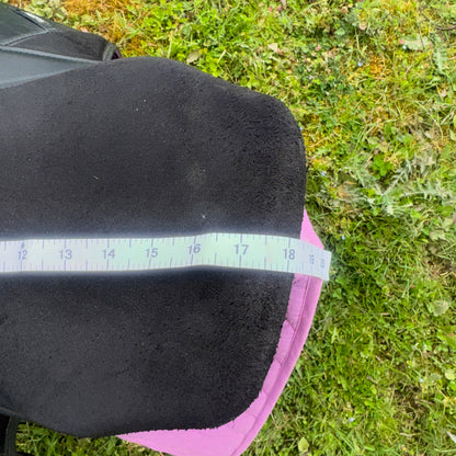 Thorowgood Griffin 17.5” XW Saddle | Sythentic Easy Wipe Clean #501