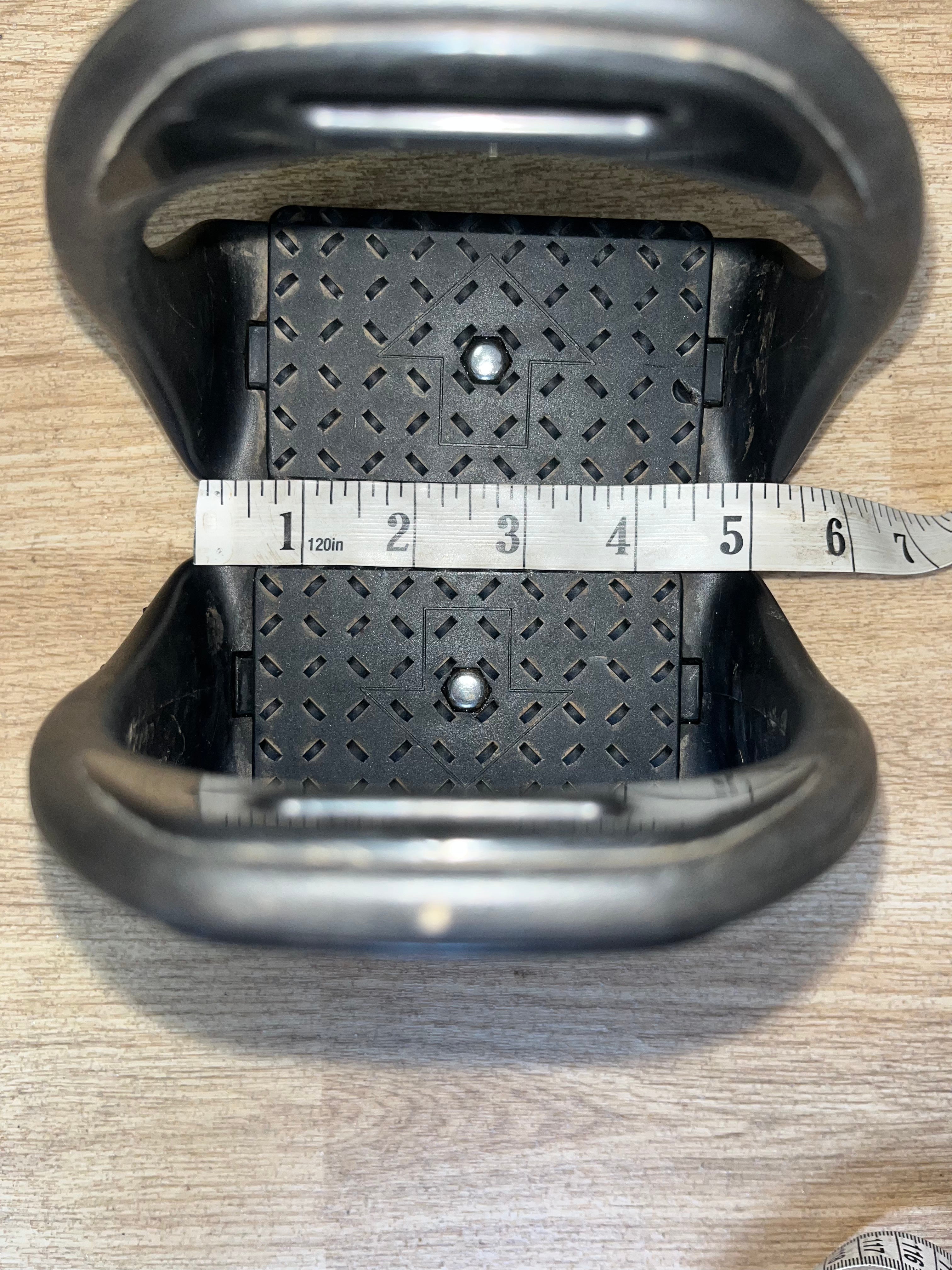 Black Compositi Adult Stirrups 5”