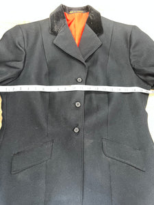 Black Show Jacket 40”