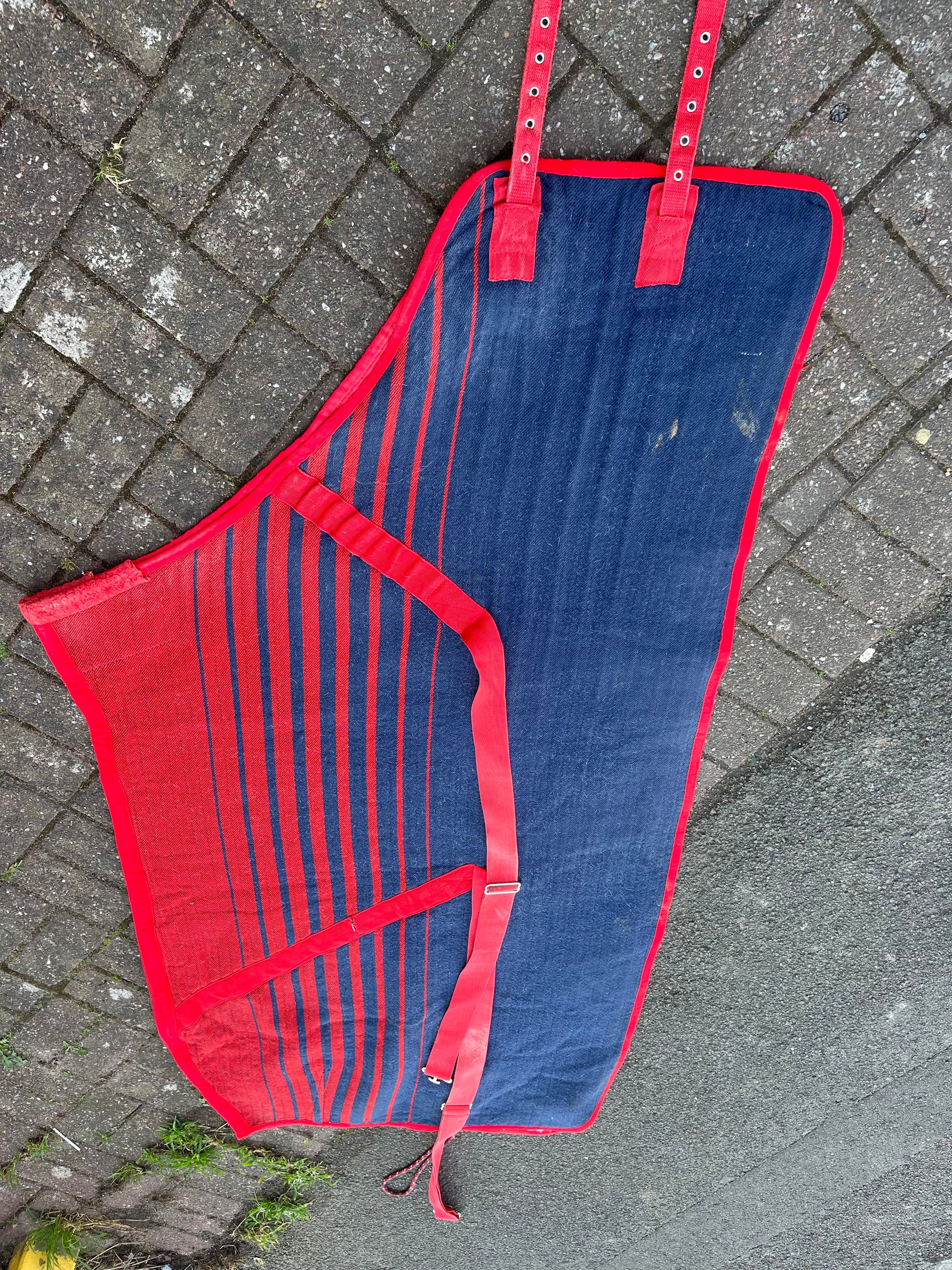 Qualtex Stable Sheet 5’9