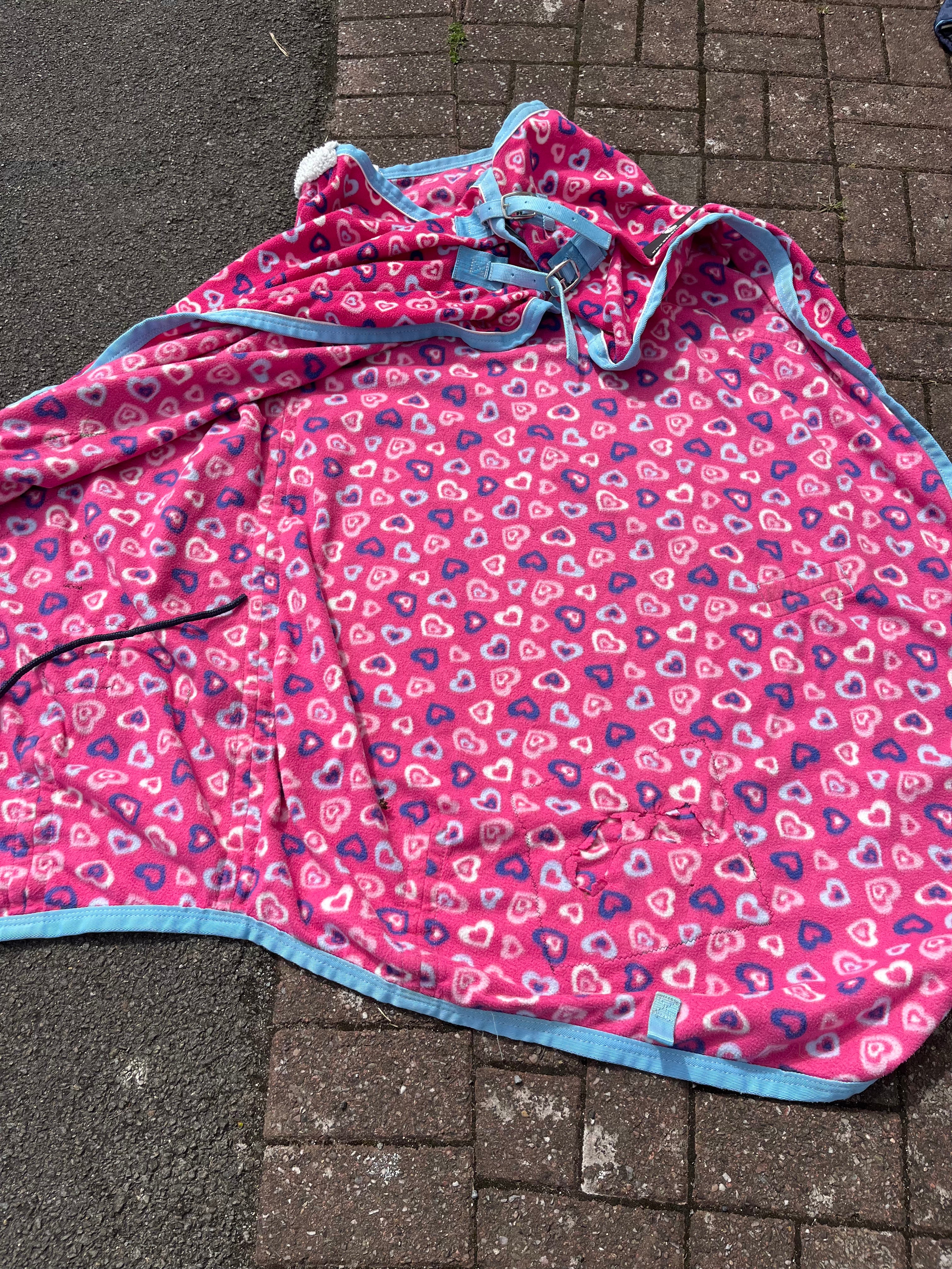 Derby House Hearts Fleece Rug 5’3