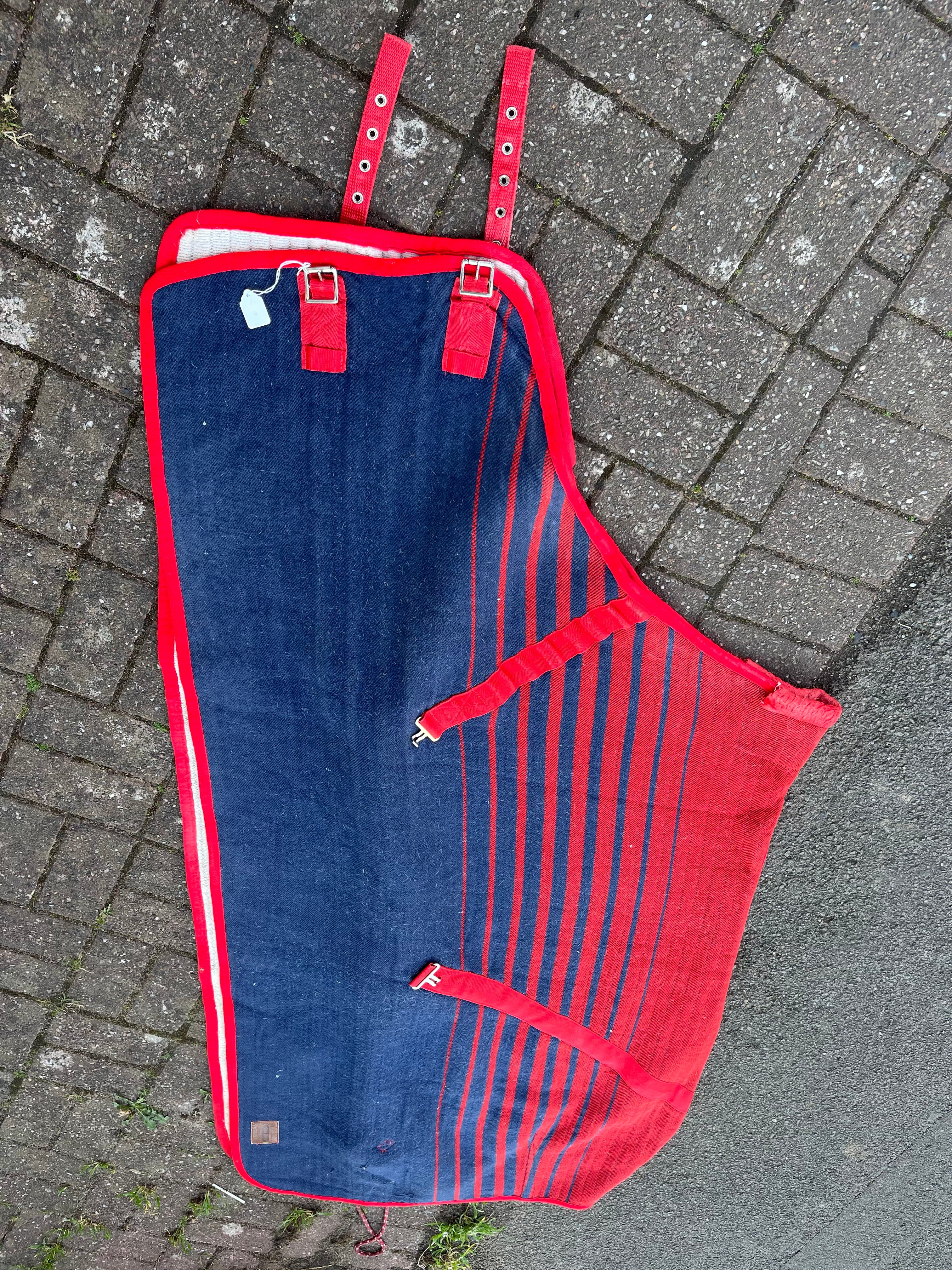 Qualtex Stable Sheet 5’9
