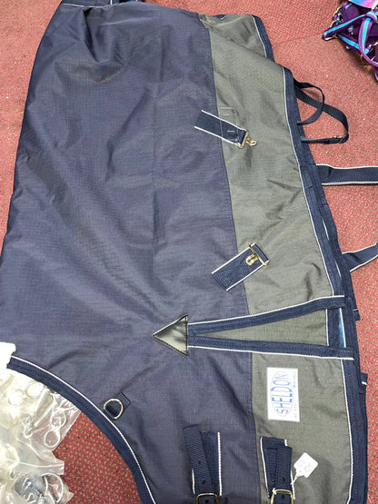 Sheldon 4’3 200g Fill Turnout Rug Navy
