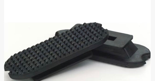 Finn Tack Black 4 1/4” Stirrup Treads