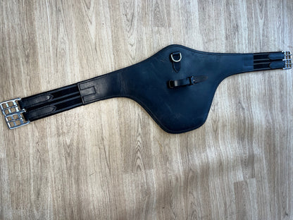 Shires Stud Girth Black 40”