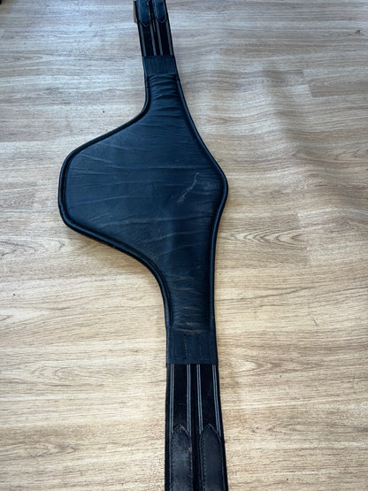 Shires Stud Girth Black 40”