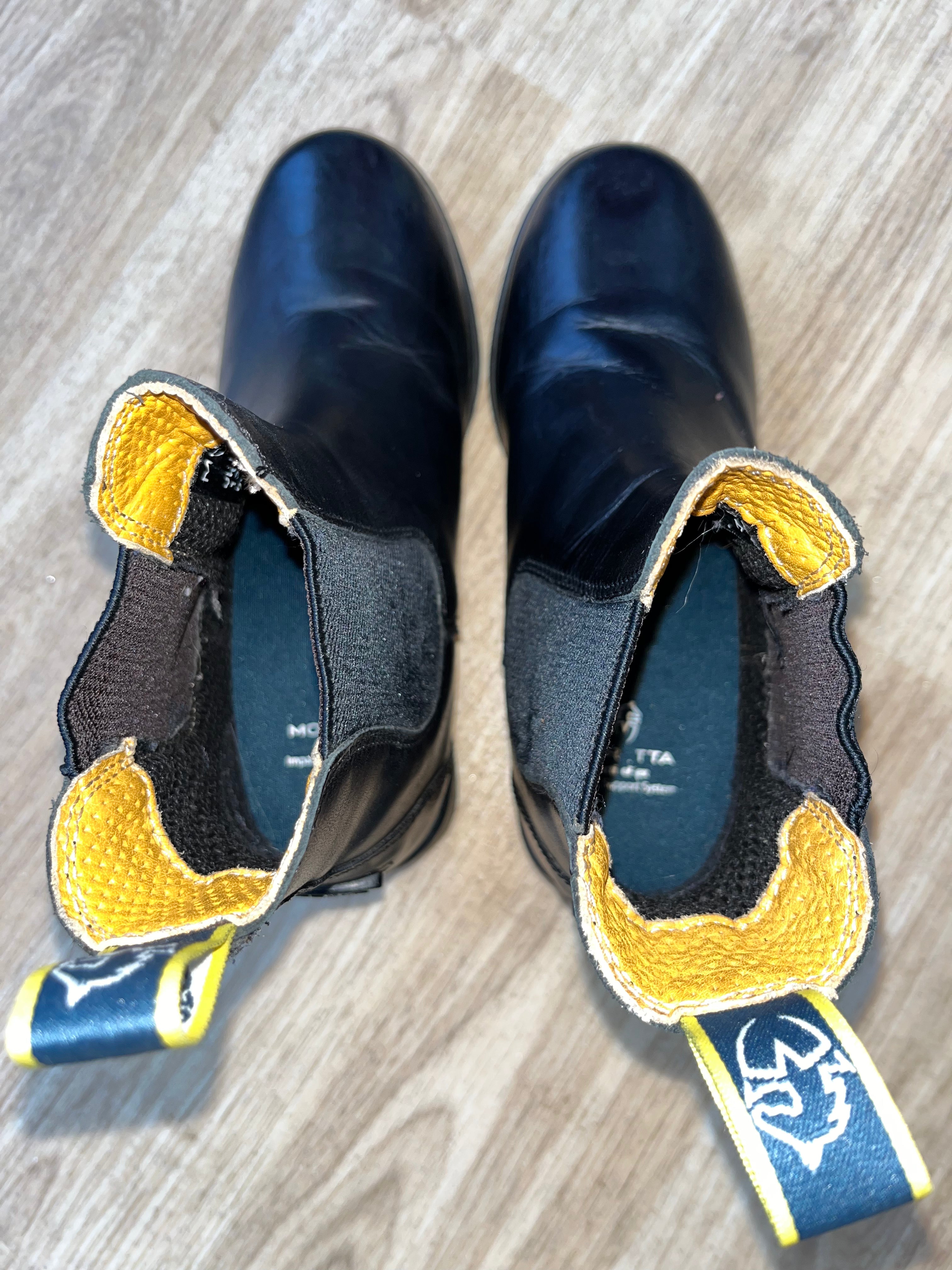 Moretta Children’s Jodphur Boots Size 13