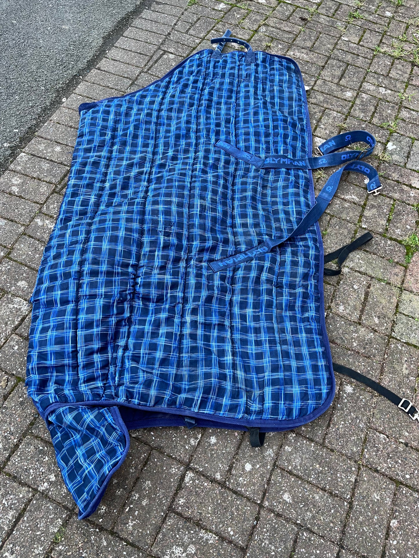 Olympian Stable Rug 5’9 250 g