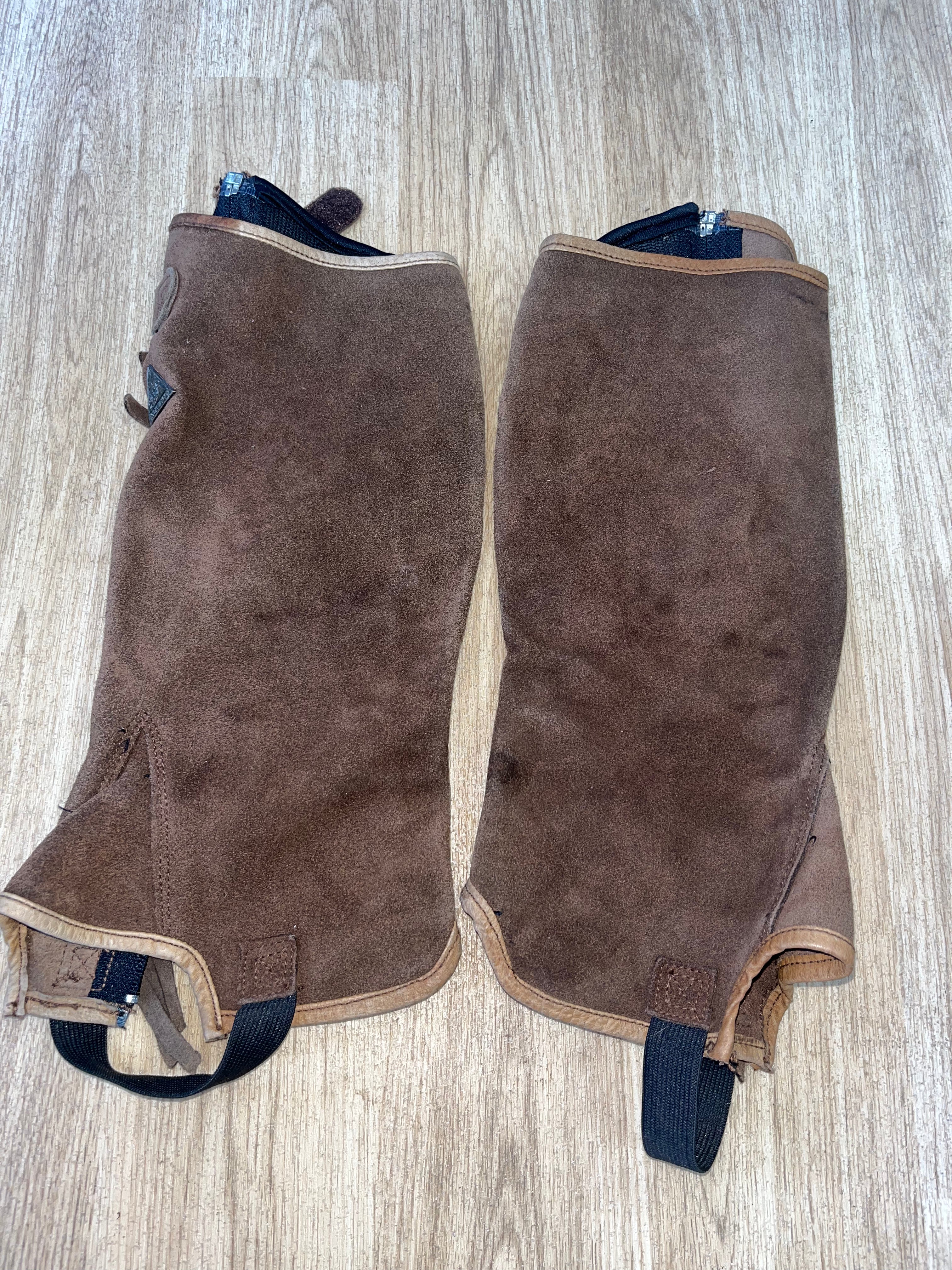 Mountain Horse Suede Chaps Junior Large