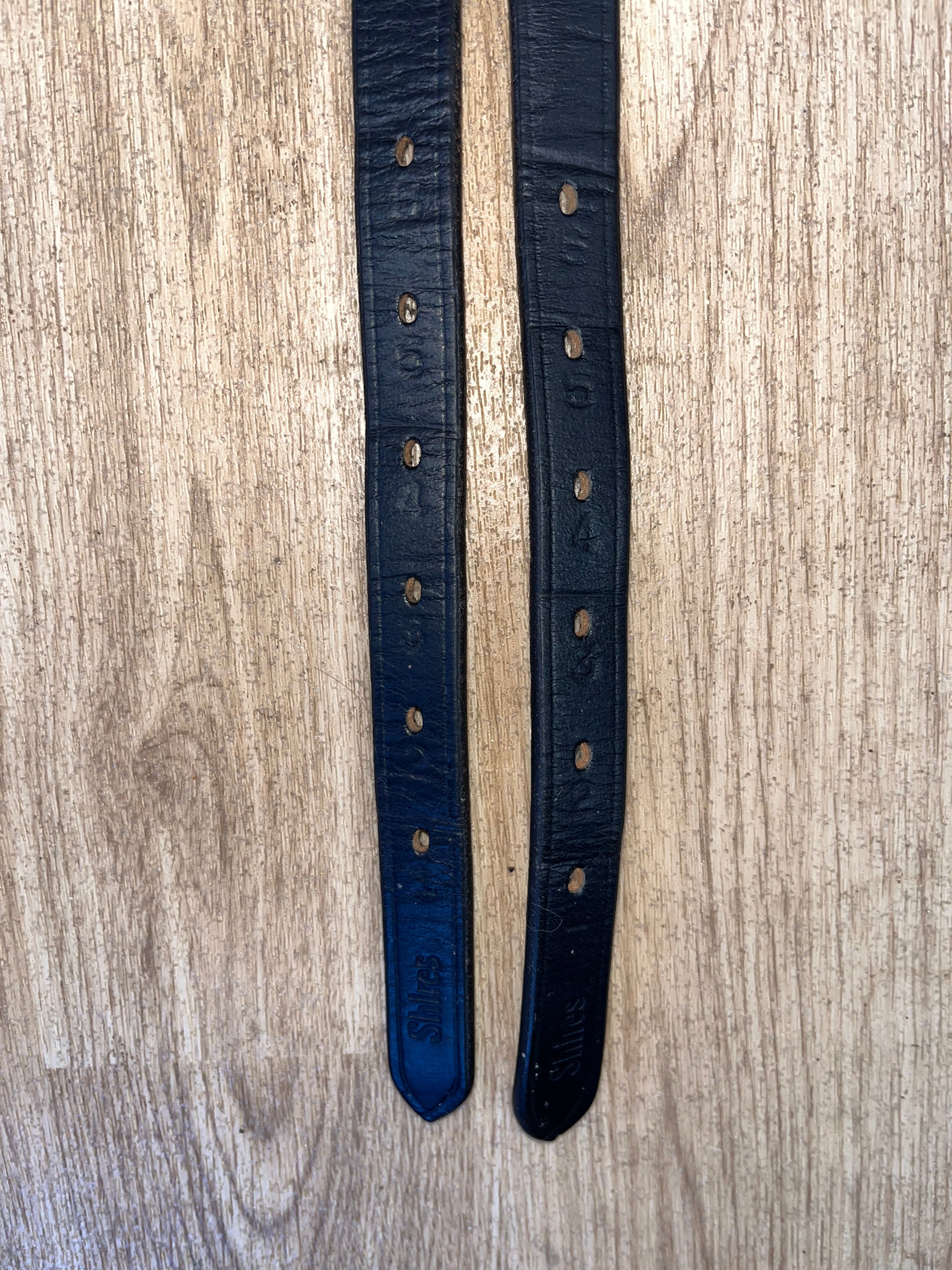 Shires Black Children’s Stirrup Leathers Measuring 24”