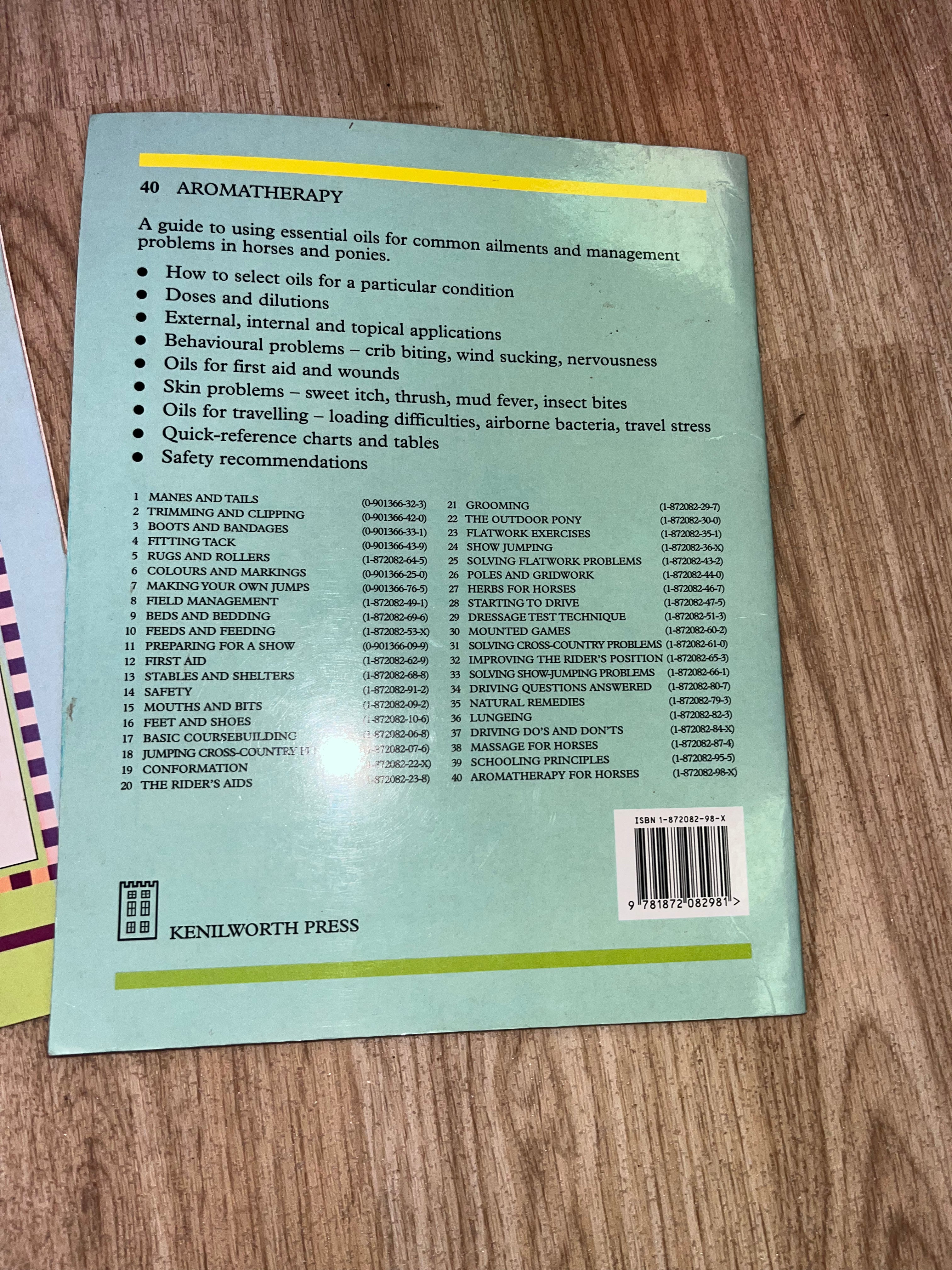 Book Bundle Aromatherapy For Horses/ Flatwork Exercises/ Feeds And Feeding