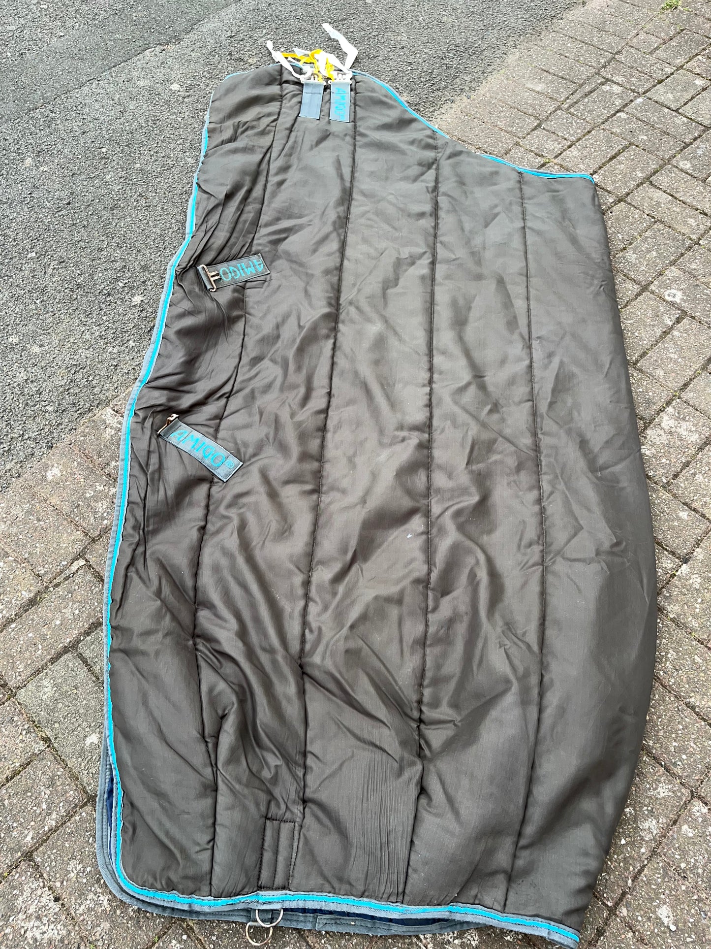 Amigo Stable Rug With Neck 6’3 150g