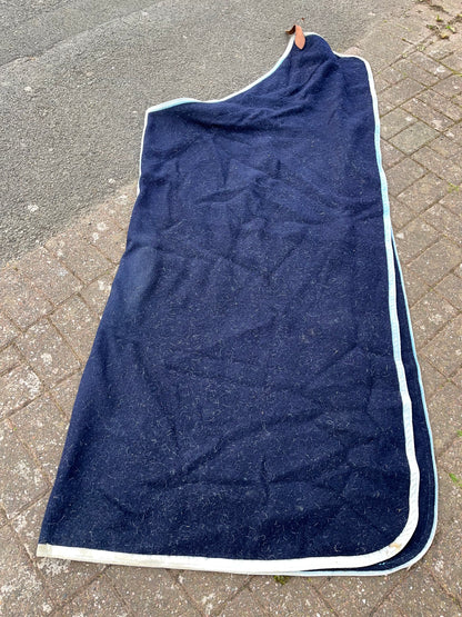 Kings Head Stable Wool Rug 6’3