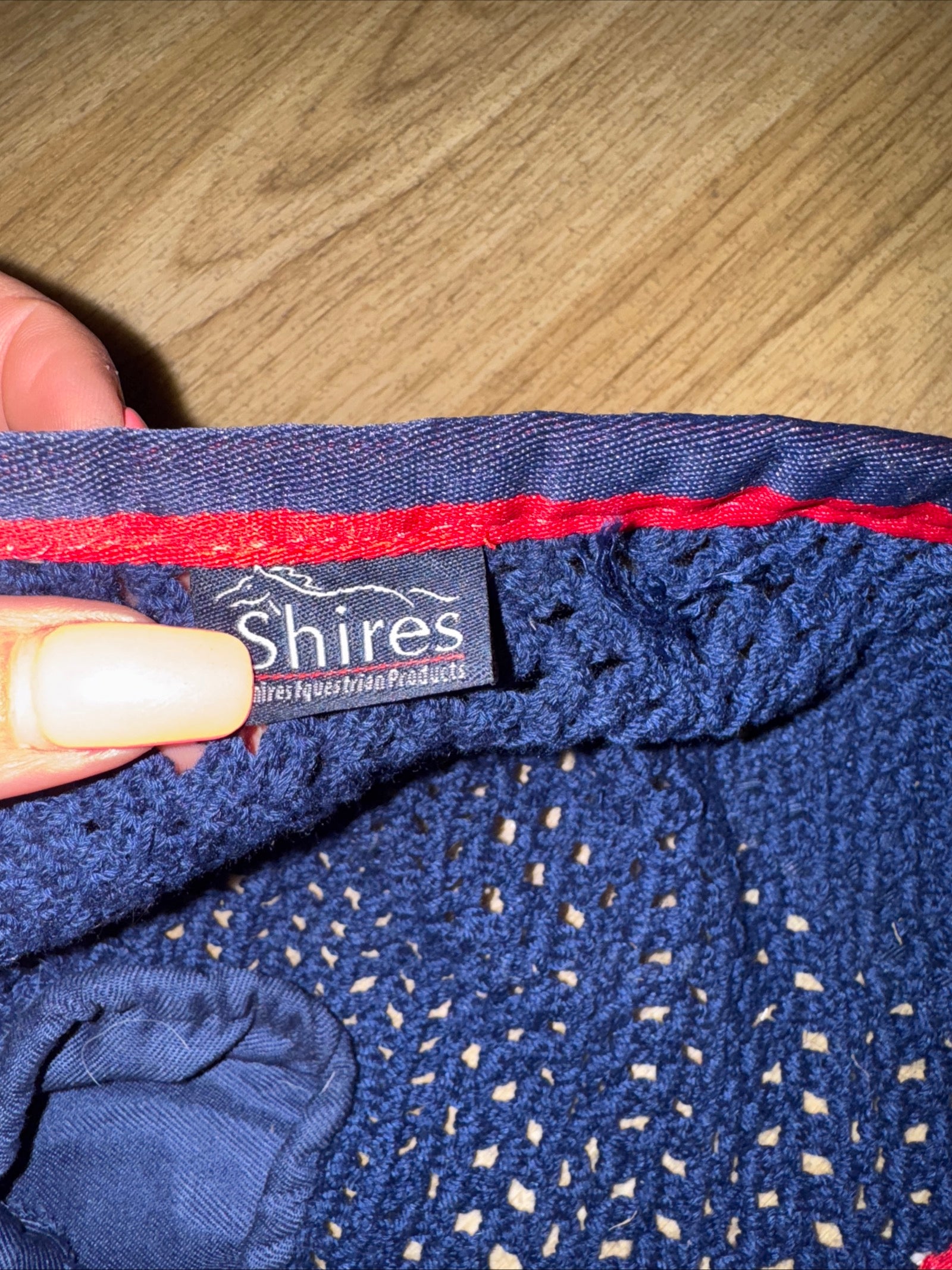 Shires Navy Bound Red/white Trim Ear Veil - Cob/full