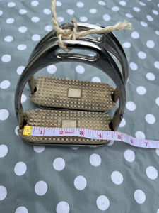 Korsteel 4” 1/2 Stirrups